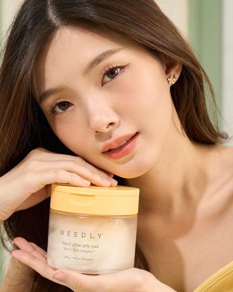 Needly Vita C Glow Jelly Pad Зволожувальні тонер-педи для сяйва шкіри, 60шт 1188 фото