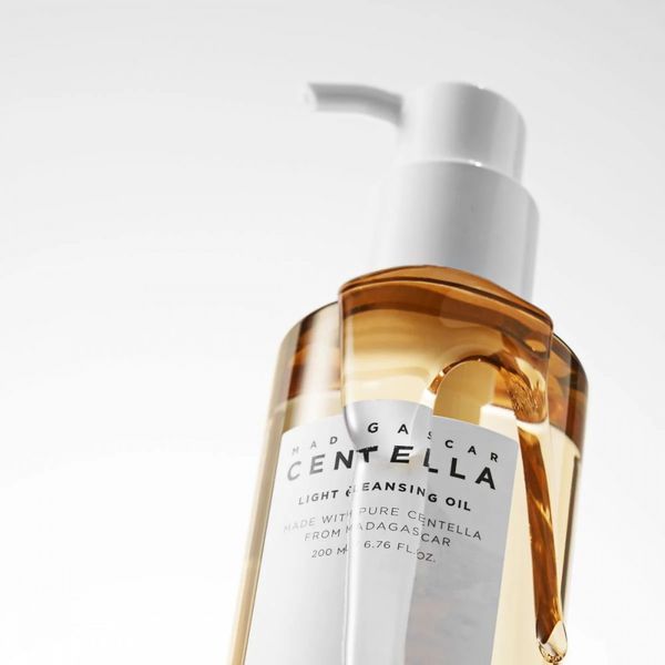 Skin 1004 Madagascar Centella Light Cleansing Oil Легка очищуюча олія з екстрактом центелли азіатської, 200мл 2043 фото