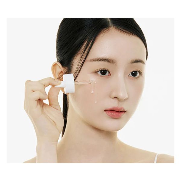 Skin 1004 Madagascar Centella Niacinamide 10 Boosting Shot Ampoule Тонізуюча сироватка для сяйва шкіри та догляду за порами, 30мл 2193 фото