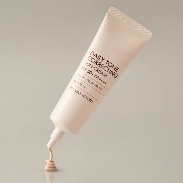 Derma Factory Daily Tone Correcting Sun Cream SPF50+ PA++++ Коригуючий сонцезахисний крем, 50г 2588 фото